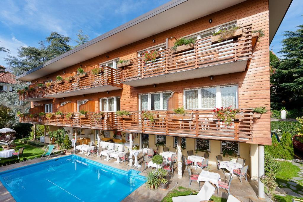 Hotel Aster 3*
